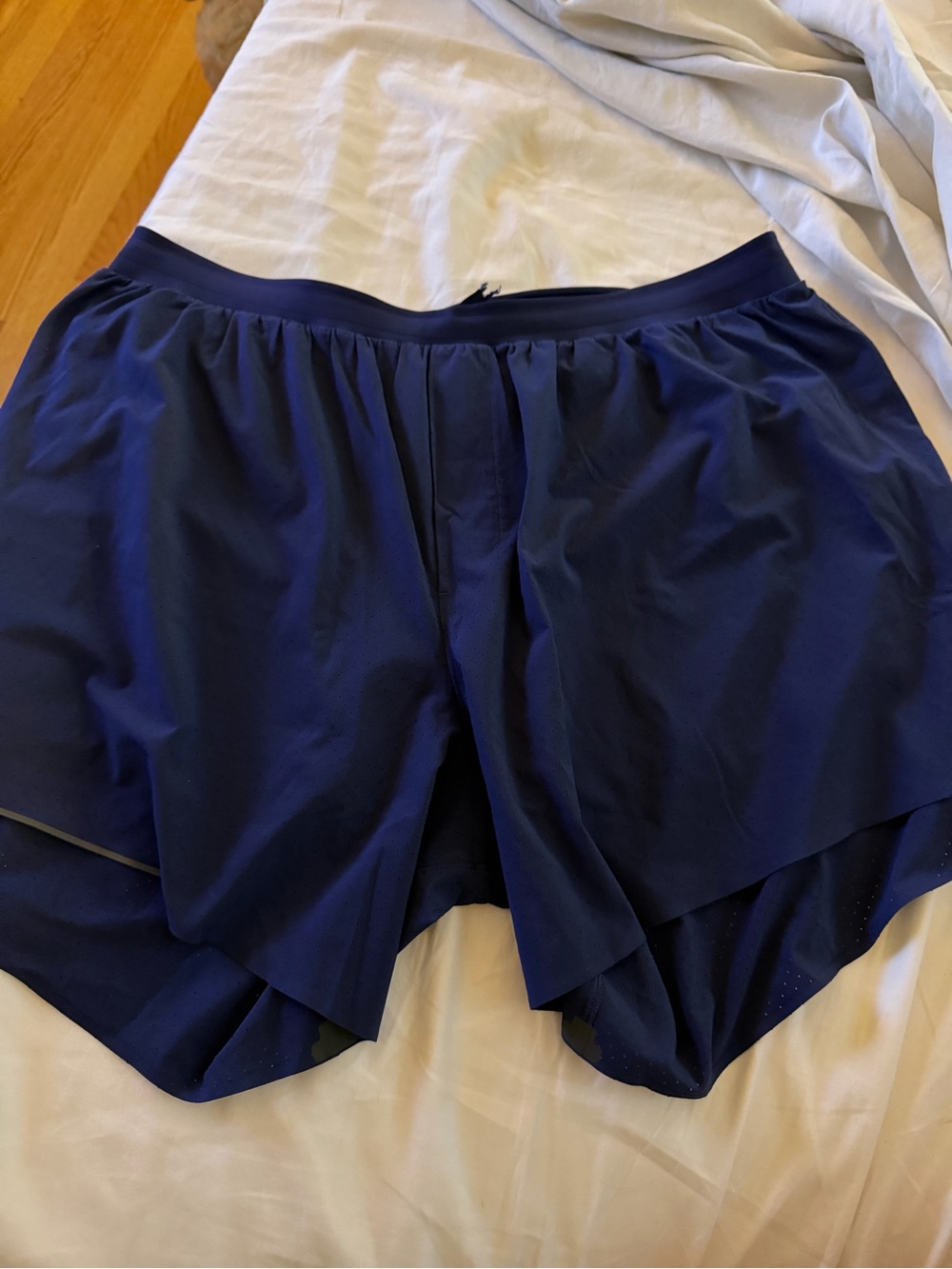 Lululemon Men’s XXL Navy Lined Running Shorts Athletic